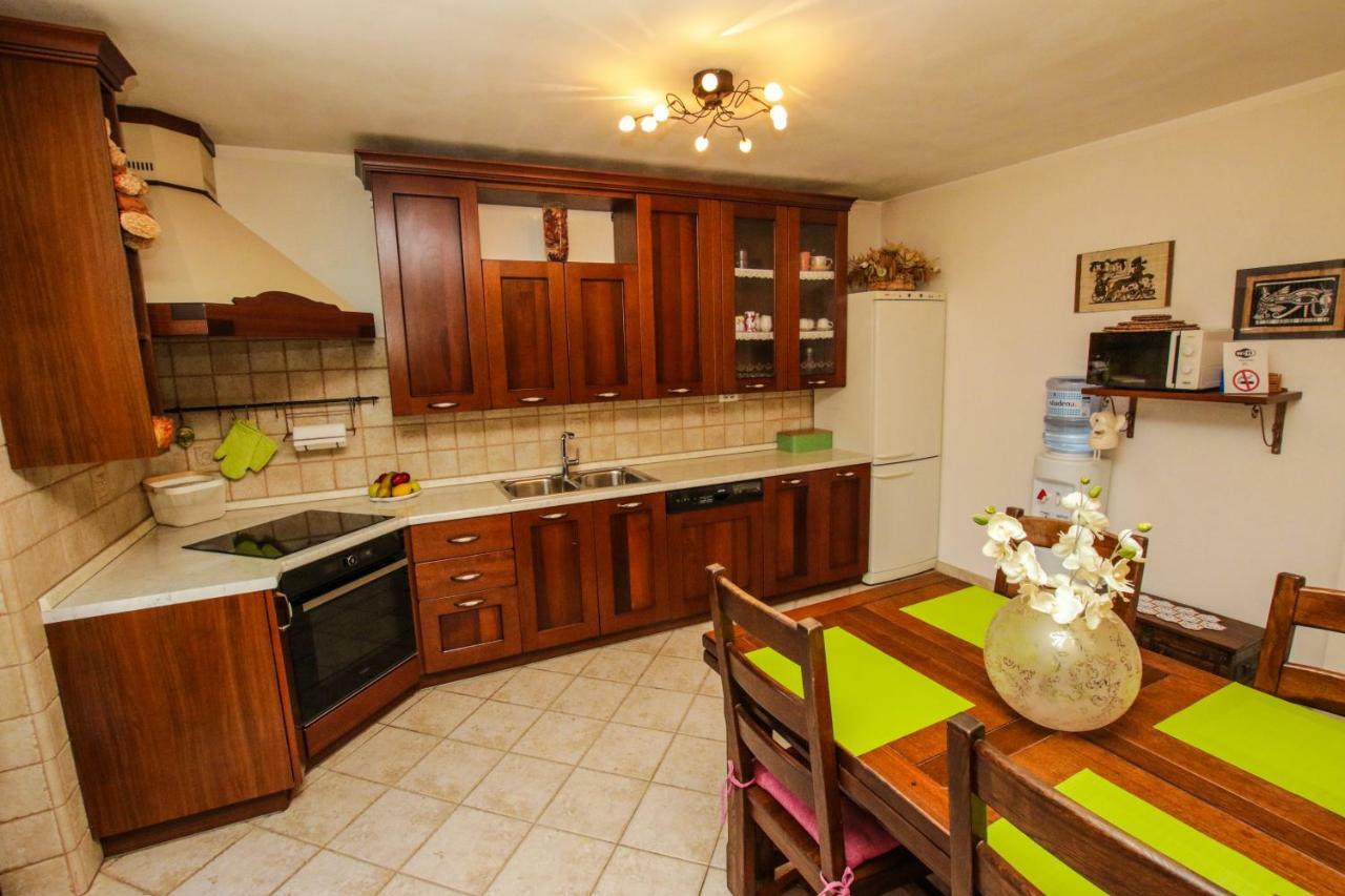 Apartment Dori Porec Exterior photo